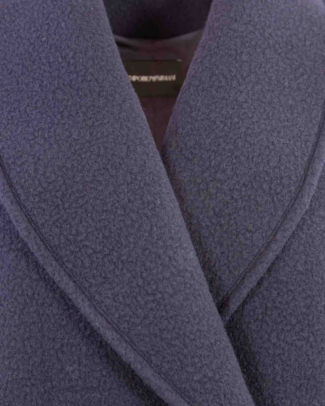 shop EMPORIO ARMANI Saldi Giaccone: Emporio Armani caban scollo scialle in panno effetto bouclé di lana misto alpaca.
Panno bouclé.
Scollo scialle.
Chiusura doppiopetto.
Maniche lunghe.
Tasche laterali a toppa.
Composizione: 92% Lana 8% Lana di alpaca.
Fabbricato in Cina.. H4NB1C E9909-926 number 754662